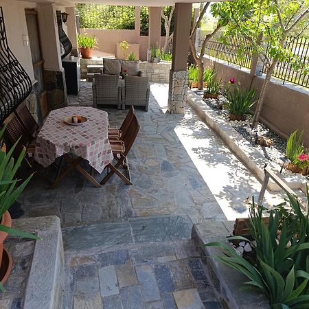 "2Steps From The Beach" Néa Iráklia Exterior foto